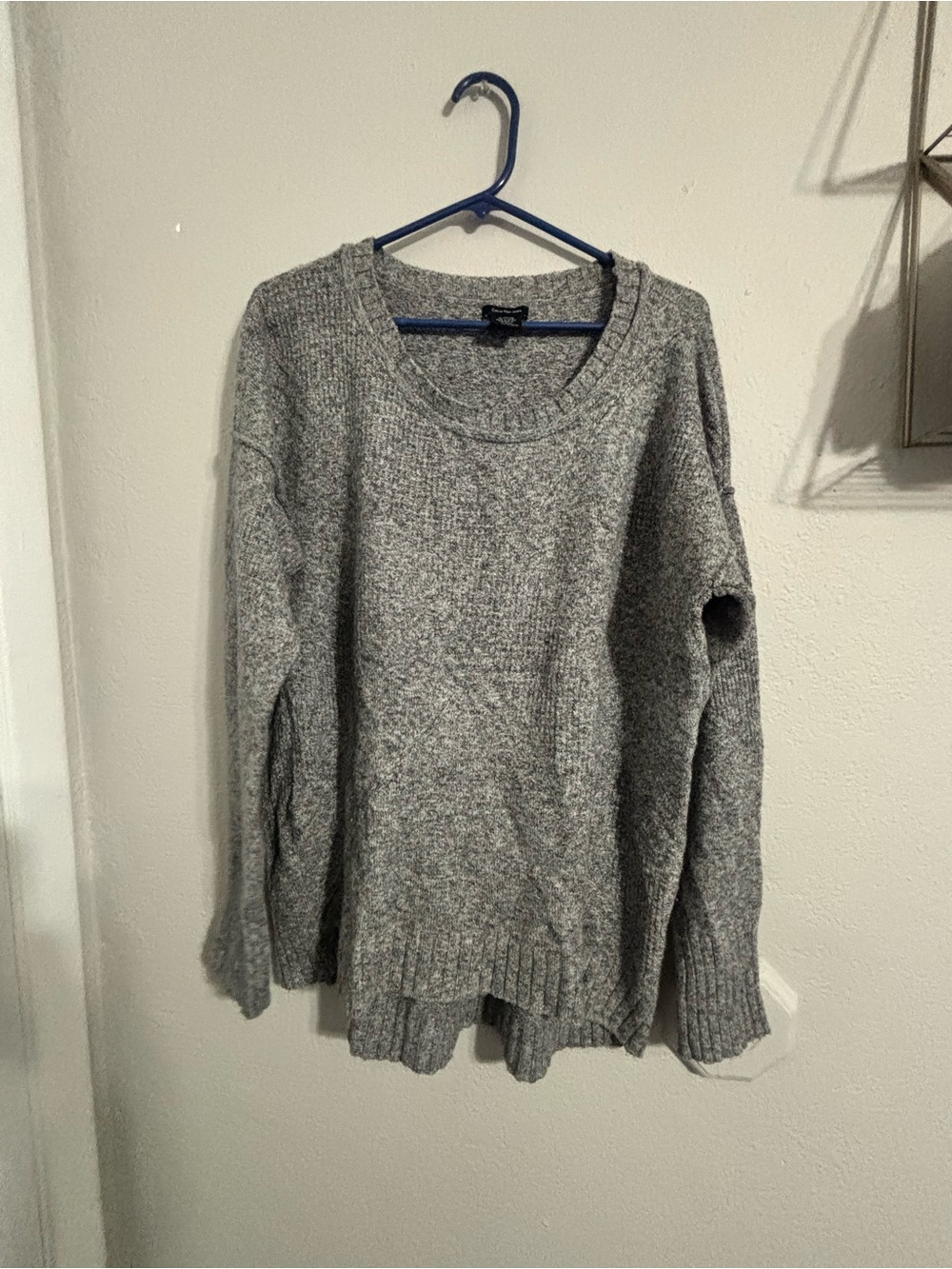 Classic women’s Gray Crewneck Sweater